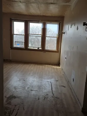 8847 South Burley Avenue Chicago IL 60617
