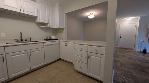 596 Somerset Lane Crystal Lake IL 60014