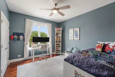 744 West Belmont Avenue Chicago IL 60657