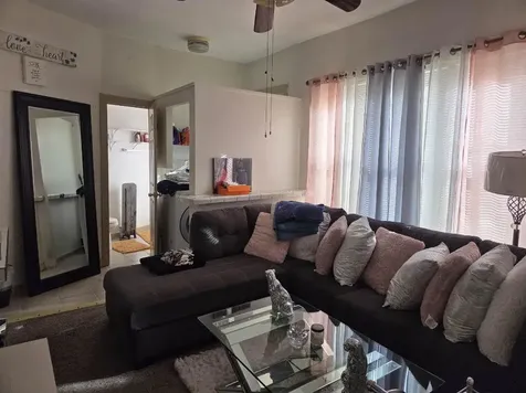 7547 North Rogers Avenue Chicago IL 60626
