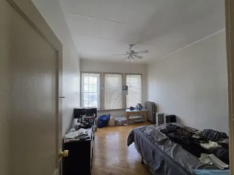 7547 North Rogers Avenue Chicago IL 60626