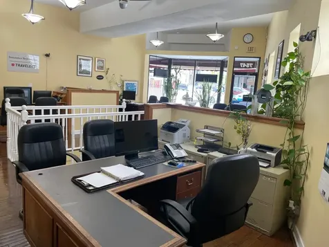 7547 North Rogers Avenue Chicago IL 60626