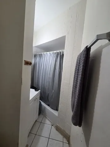 7547 North Rogers Avenue Chicago IL 60626