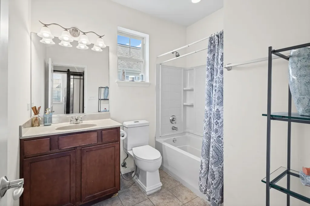 1132 Foxridge Lane Aurora IL 60502