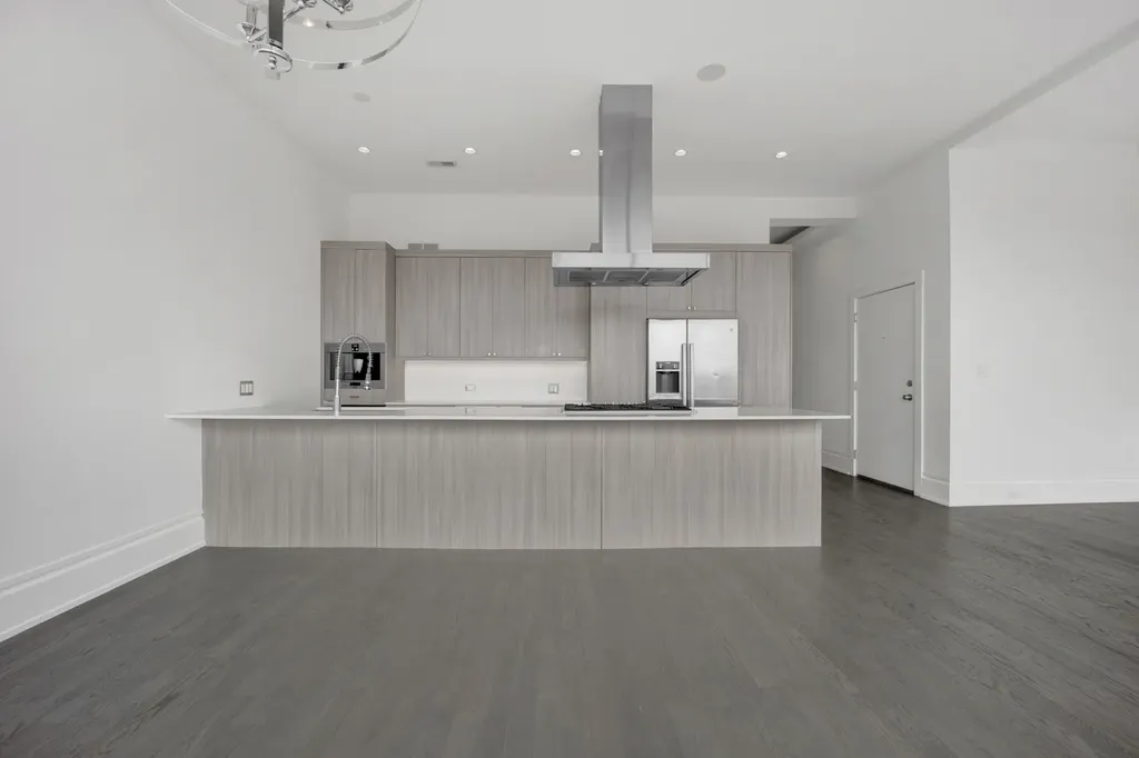 1404 West Chicago Avenue Chicago IL 60642