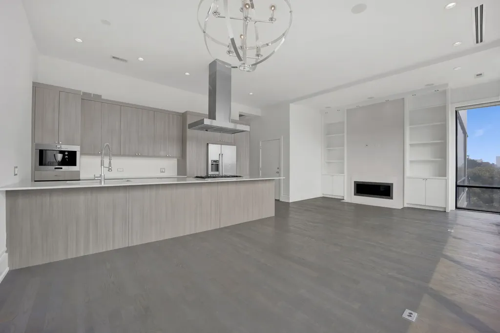 1404 West Chicago Avenue Chicago IL 60642