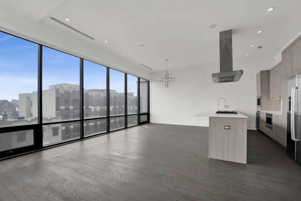 1404 West Chicago Avenue Chicago IL 60642