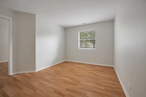 546 East Shag Bark Lane Streamwood IL 60107