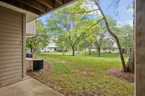 546 East Shag Bark Lane Streamwood IL 60107