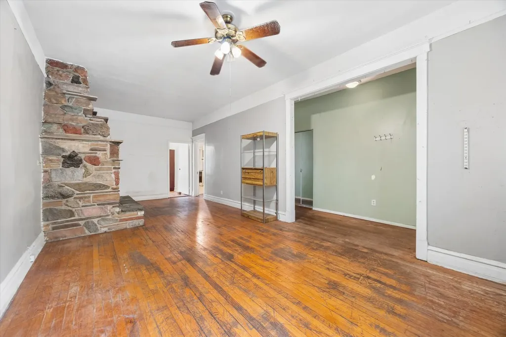 1946 West Armitage Avenue Chicago IL 60647