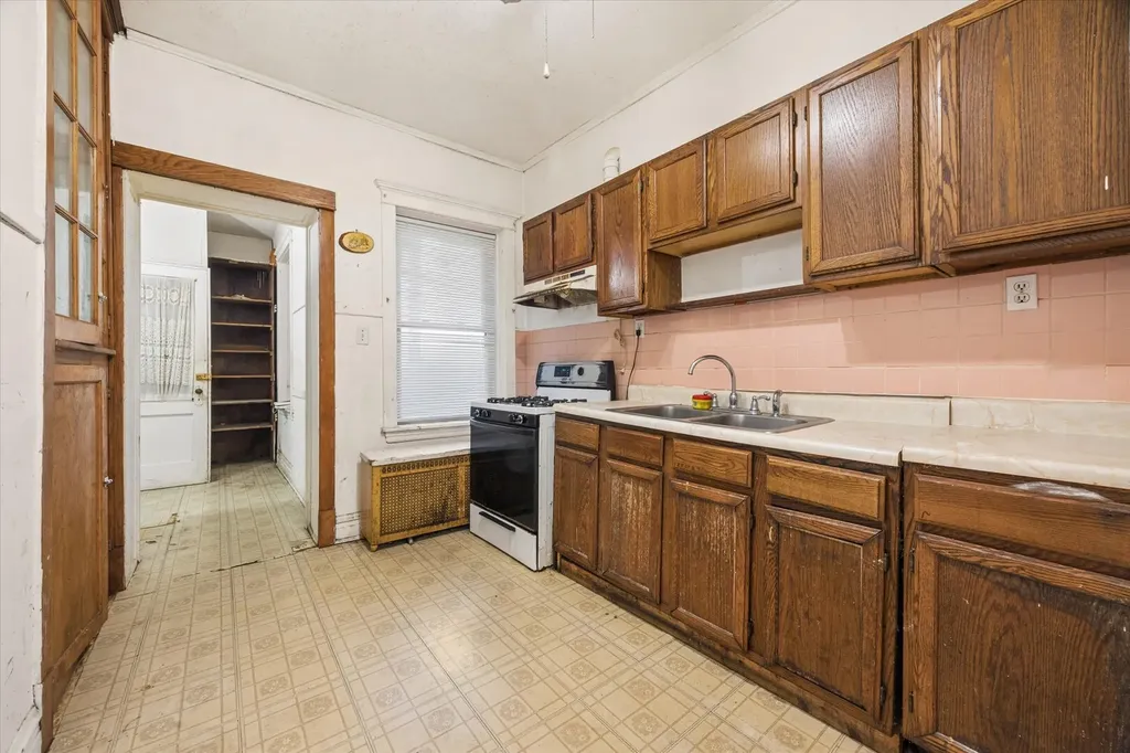 1946 West Armitage Avenue Chicago IL 60647