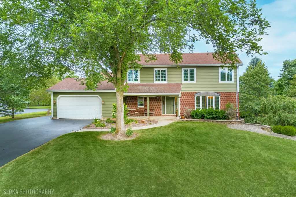 10410 Saddlebred Trail Woodstock IL 60098