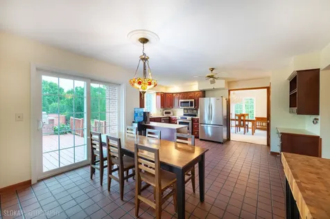 10410 Saddlebred Trail Woodstock IL 60098