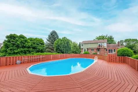 10410 Saddlebred Trail Woodstock IL 60098
