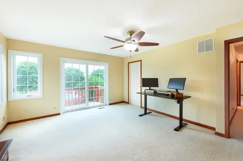10410 Saddlebred Trail Woodstock IL 60098