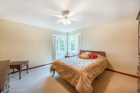 10410 Saddlebred Trail Woodstock IL 60098
