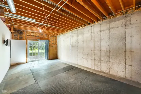 10410 Saddlebred Trail Woodstock IL 60098
