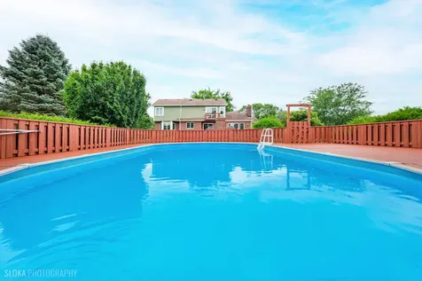10410 Saddlebred Trail Woodstock IL 60098
