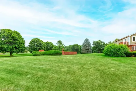 10410 Saddlebred Trail Woodstock IL 60098