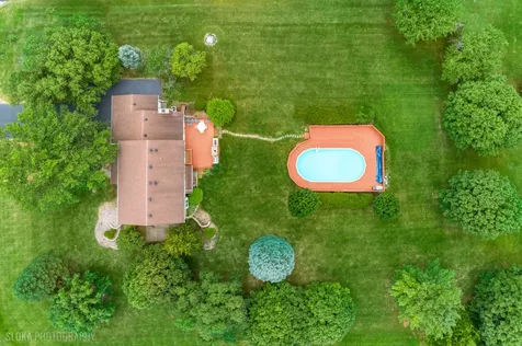 10410 Saddlebred Trail Woodstock IL 60098
