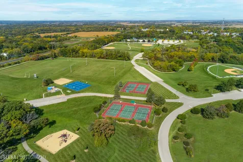 10410 Saddlebred Trail Woodstock IL 60098