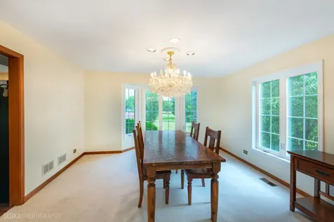 10410 Saddlebred Trail Woodstock IL 60098