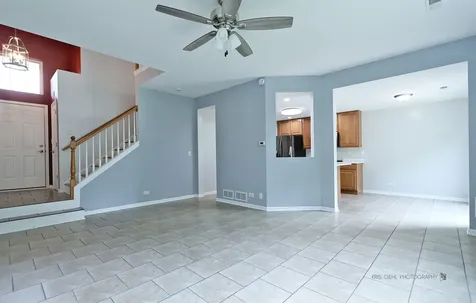 796 Pointe Drive Crystal Lake IL 60014
