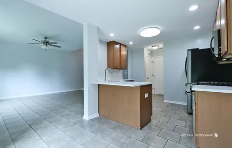 796 Pointe Drive Crystal Lake IL 60014