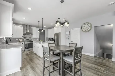 906 Hayden Drive Yorkville IL 60560