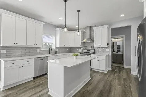 906 Hayden Drive Yorkville IL 60560