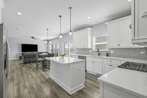 906 Hayden Drive Yorkville IL 60560
