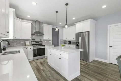 906 Hayden Drive Yorkville IL 60560