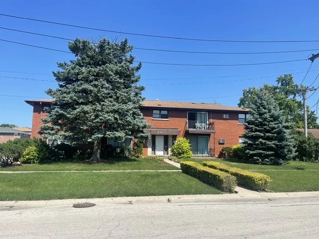 7915 South 84 Avenue Justice IL 60458