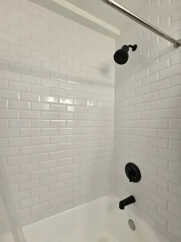 2740 North Hampden Court Chicago IL 60614