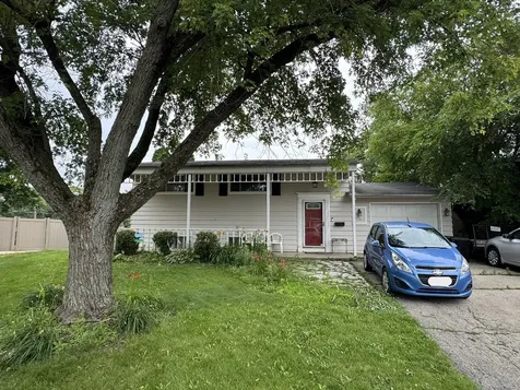 15 Curtmar Court Montgomery IL 60538