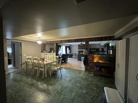 15 Curtmar Court Montgomery IL 60538