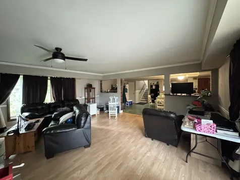 15 Curtmar Court Montgomery IL 60538