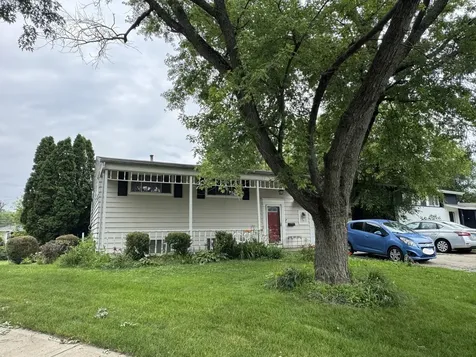 15 Curtmar Court Montgomery IL 60538