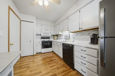 801 Coventry Lane Sterling IL 61081