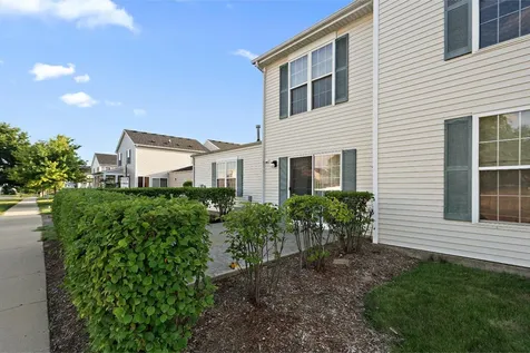 1651 Linden Park Lane Aurora IL 60504