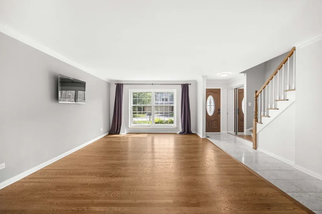 19W010 Avenue Normandy East Avenue Oak Brook IL 60523