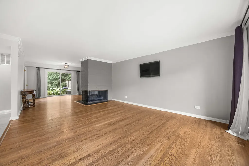 19W010 Avenue Normandy East Avenue Oak Brook IL 60523