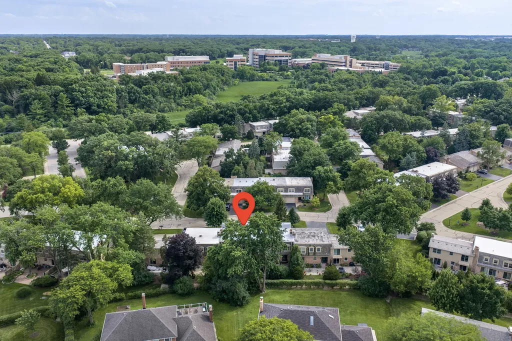 19W010 Avenue Normandy East Avenue Oak Brook IL 60523