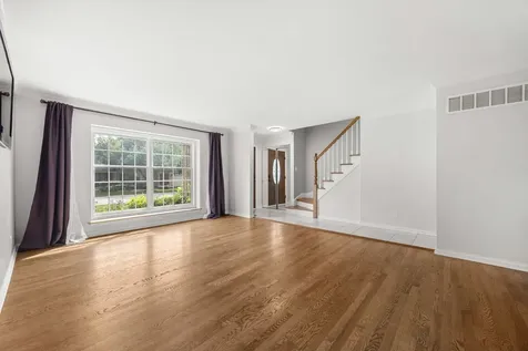 19W010 Avenue Normandy East Avenue Oak Brook IL 60523