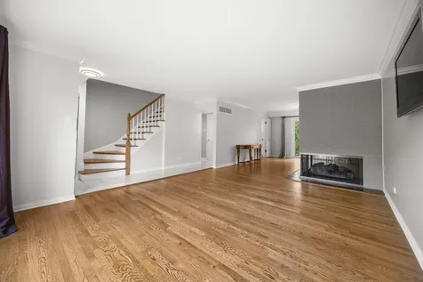 19W010 Avenue Normandy East Avenue Oak Brook IL 60523