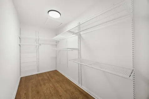 19W010 Avenue Normandy East Avenue Oak Brook IL 60523