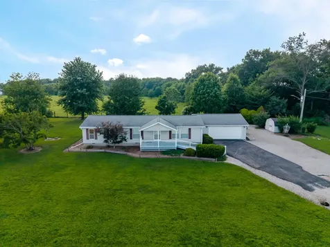 4581 Hotze Road Salem IL 62881