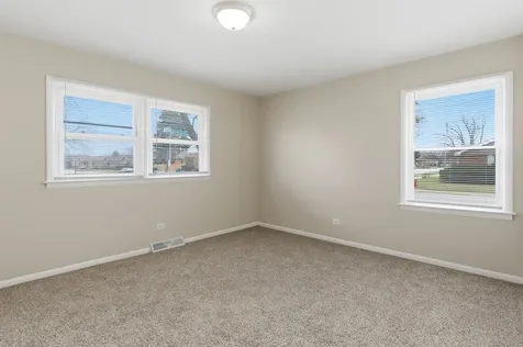 796 East 163rd Street South Holland IL 60473