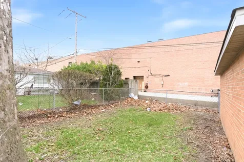 796 East 163rd Street South Holland IL 60473