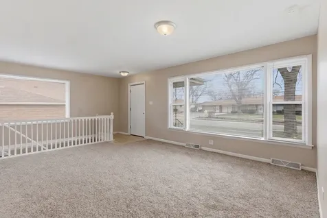 796 East 163rd Street South Holland IL 60473